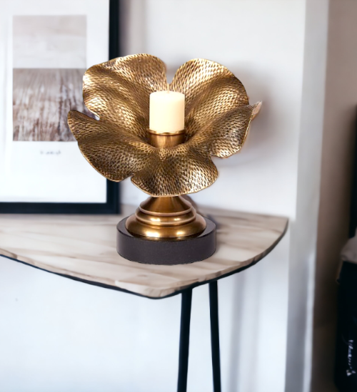 .Brass Flower Leaf Candle Holder